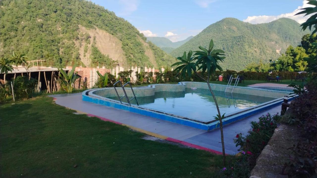 Snow Tiger Resorts Rishīkesh 外观 照片